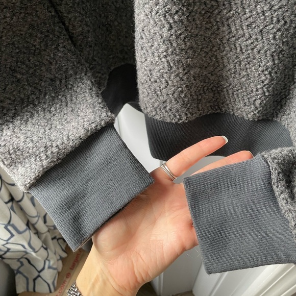 Patagonia Woolyester Fleece Pullover Sweatshirt - Picture 5 of 6